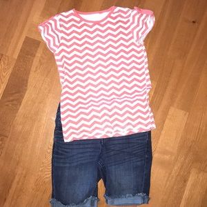 Jean shorts and a cute top.